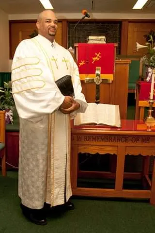 Pastor-MyHeroJesus